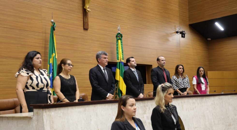 Sessão Especial destaca o Dia do Cirurgião-Dentista e a importância da Odontologia