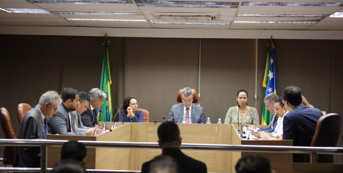 Secretária da Fazenda diz na Alese que receita do estado está equilibrada