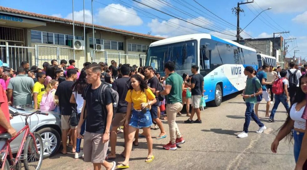 Governo garante acolhimento e logística aos alunos no primeiro dia do Enem