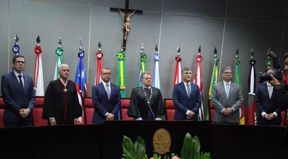 Deputados participam da posse do novo desembargador do TJSE
