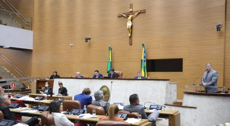 Deputados aprovam Programa Rode Bem e ampliação do CNH Social