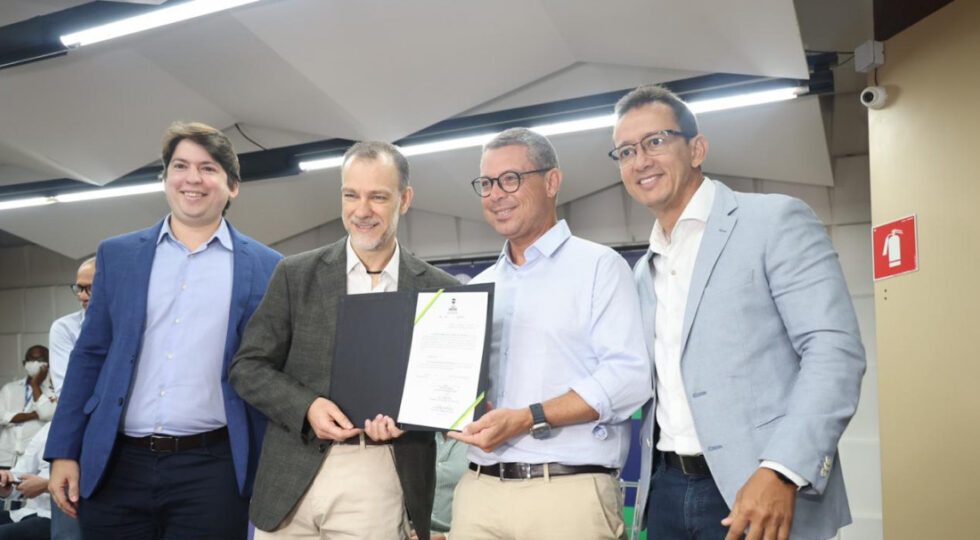 Governador anuncia concurso para gestor durante posse de secretário Especial de Planejamento, Orçamento e Inovação, Julio Filgueira