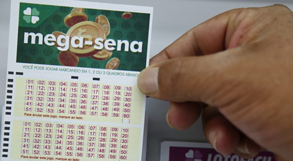 Ninguém acerta as seis dezenas da Mega-Sena 2702, e prêmio vai a R$ 75 milhões