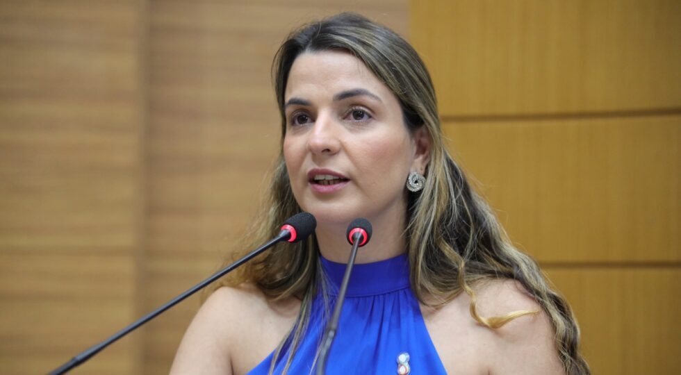 Conscientização: Lidiane Lucena apresenta discurso emocionante sobre autismo