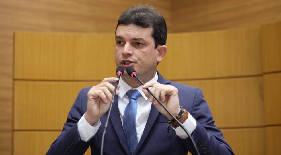 Paulo Júnior critica prefeitura de Aracaju por ações no Consórcio do Transporte Público