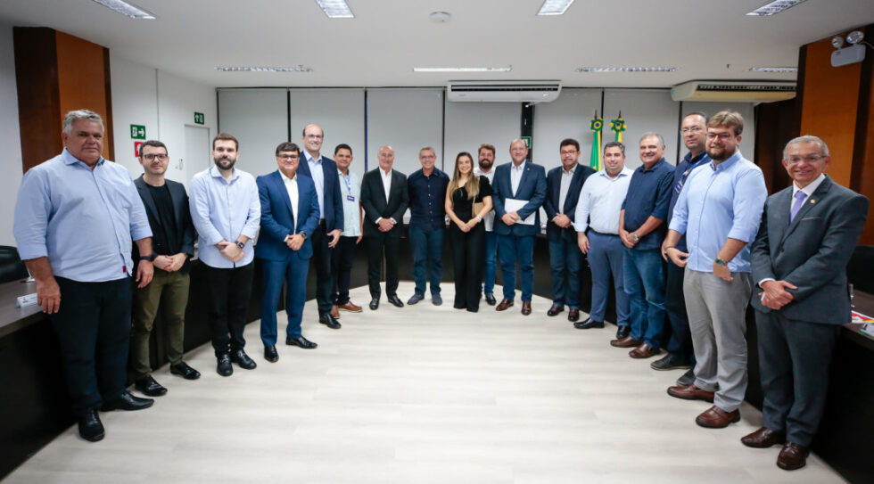 Governo de Sergipe se reúne com Grupo Piracanjuba para apresentação de unidade fabril da empresa em Nossa Senhora da Glória