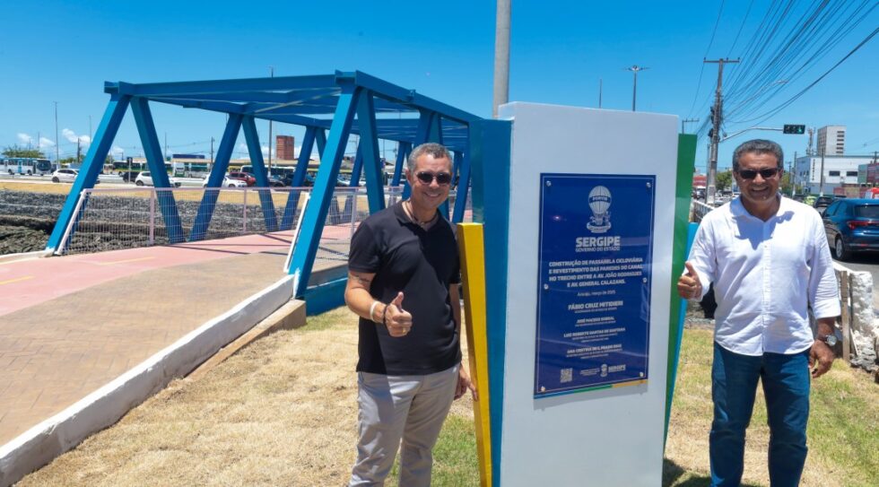 Governador Fábio Mitidieri visita obra de passarela cicloviária no Bairro Industrial